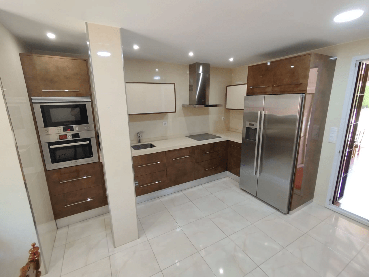 EXCLUSIEVE VILLA TE KOOP