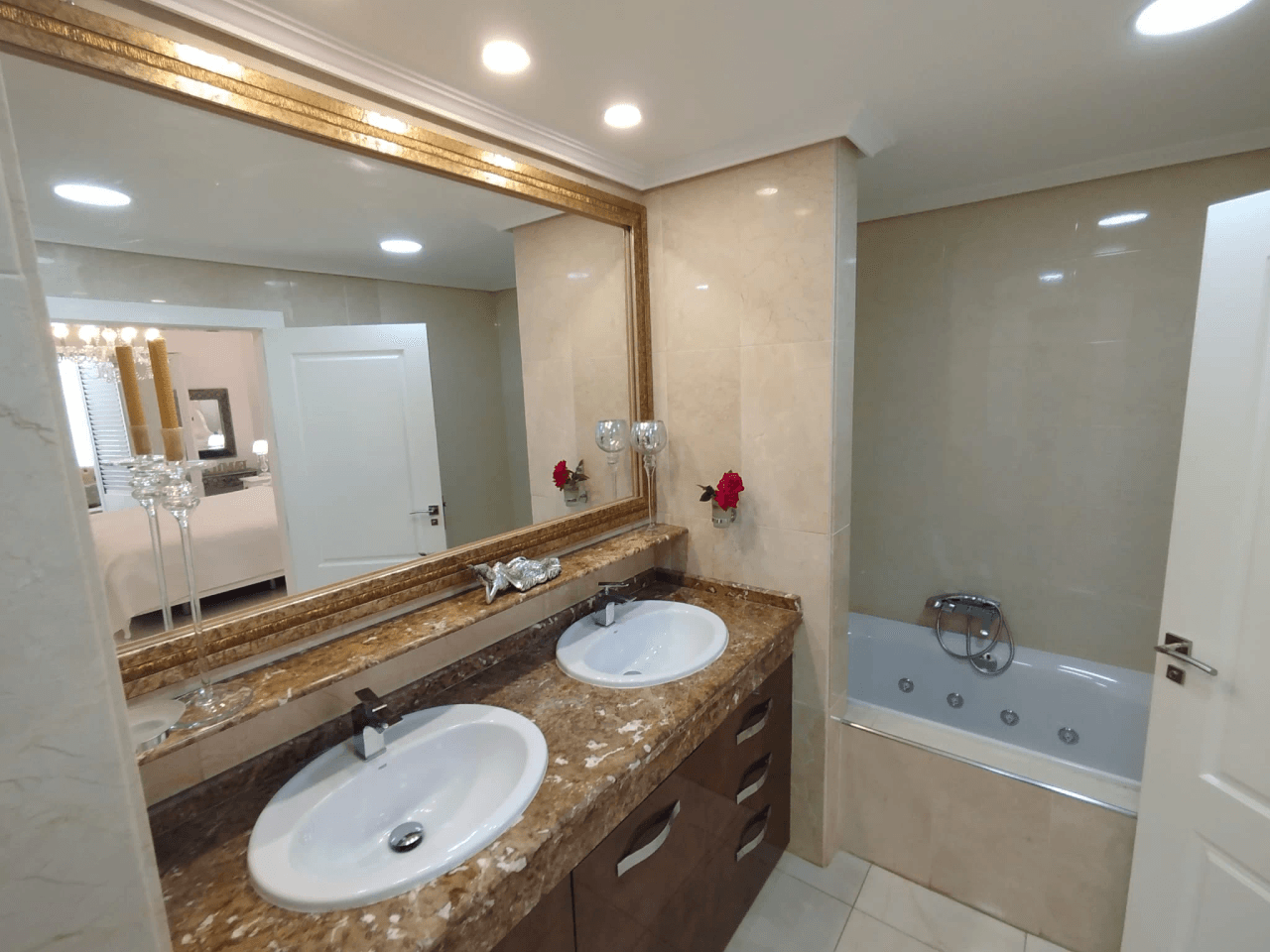EXCLUSIEVE VILLA TE KOOP