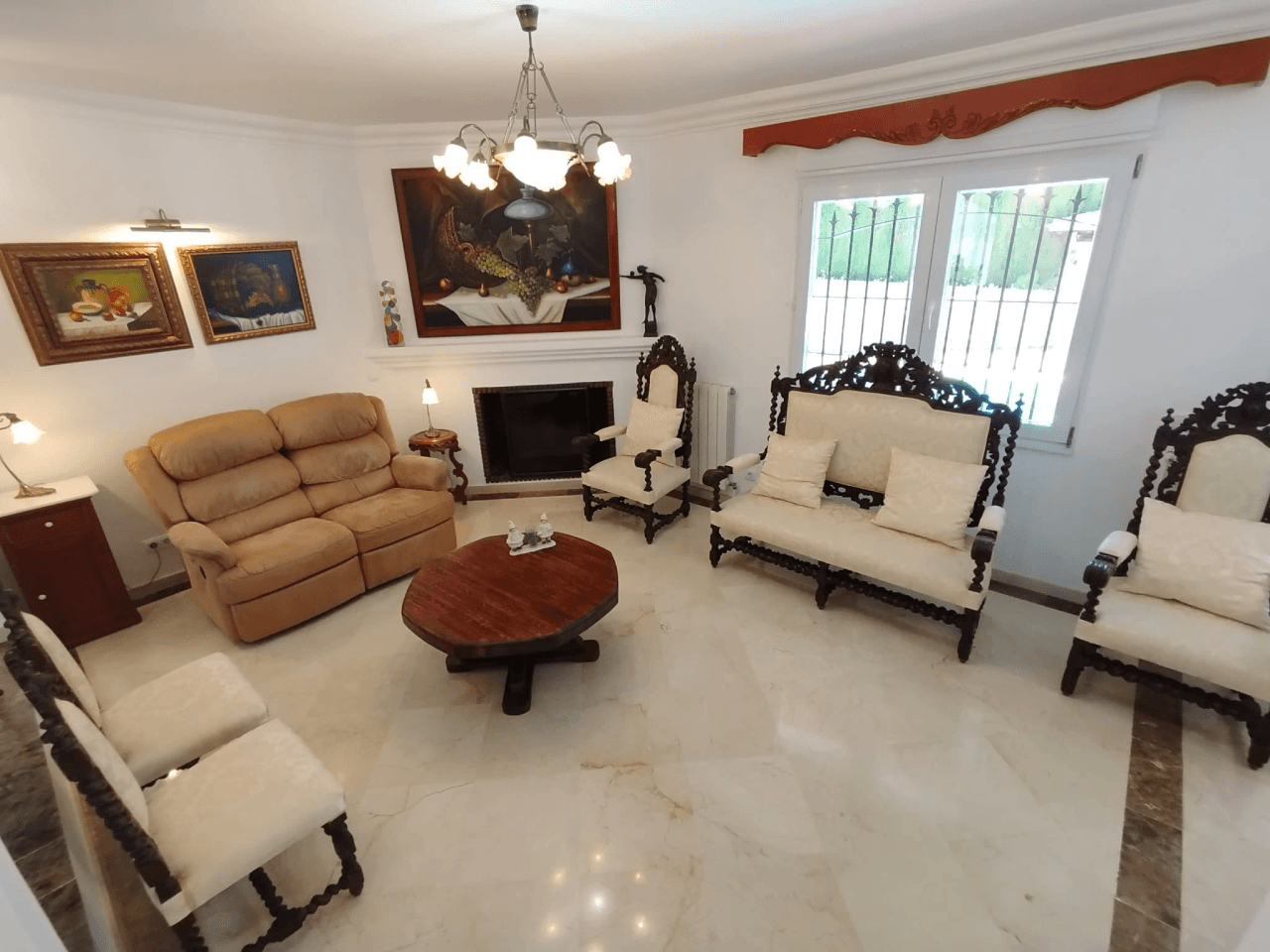 EXCLUSIEVE VILLA TE KOOP