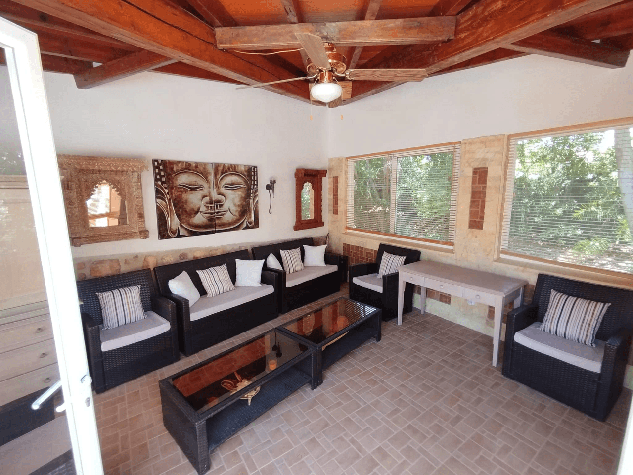 EXCLUSIEVE VILLA TE KOOP