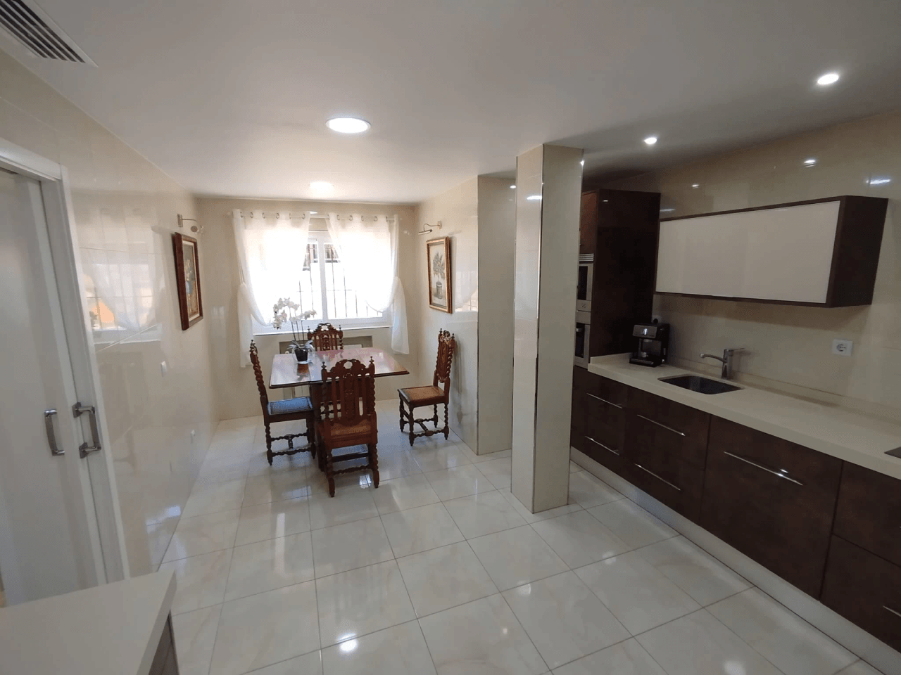 EXCLUSIEVE VILLA TE KOOP