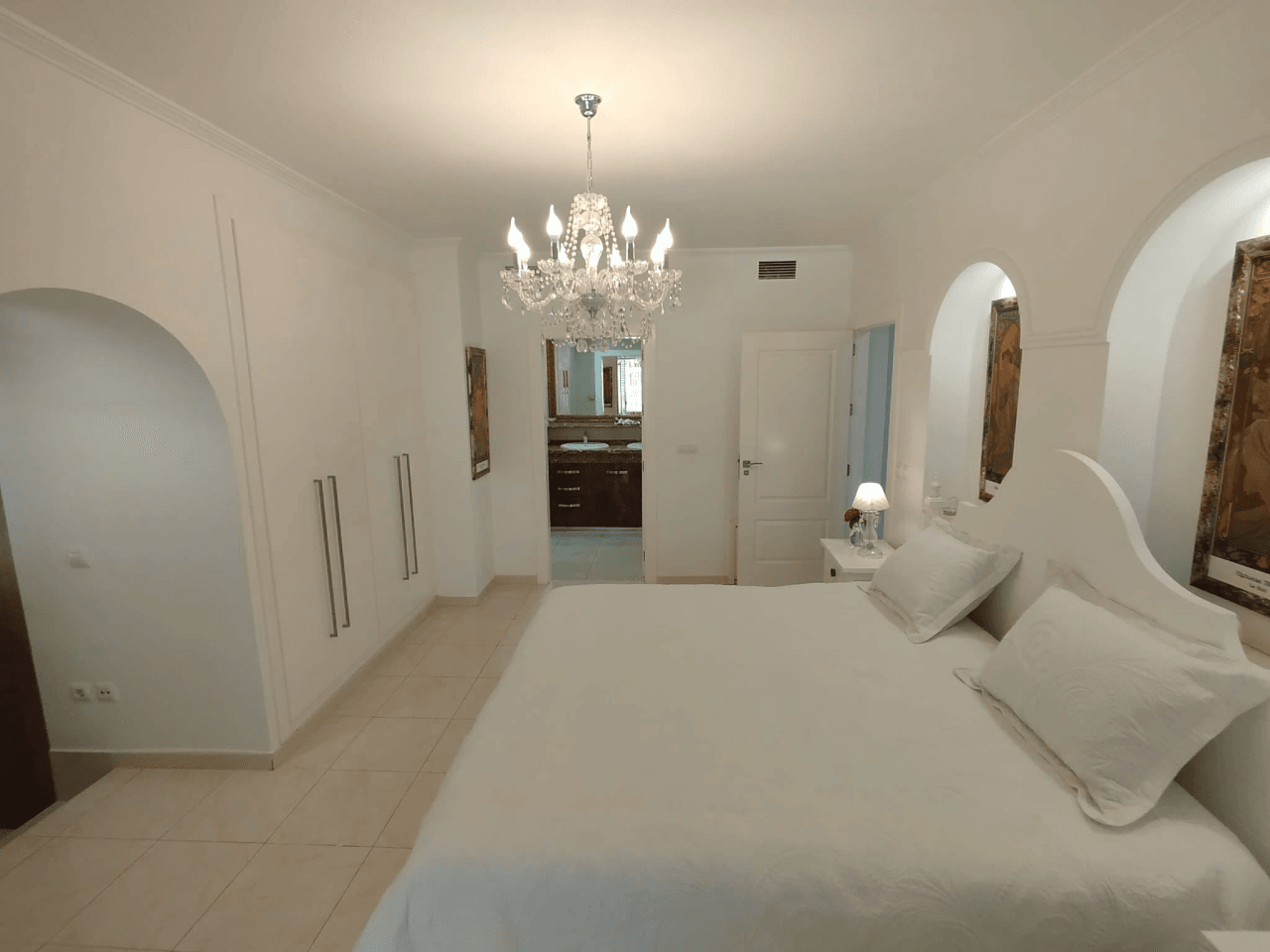 EXCLUSIEVE VILLA TE KOOP