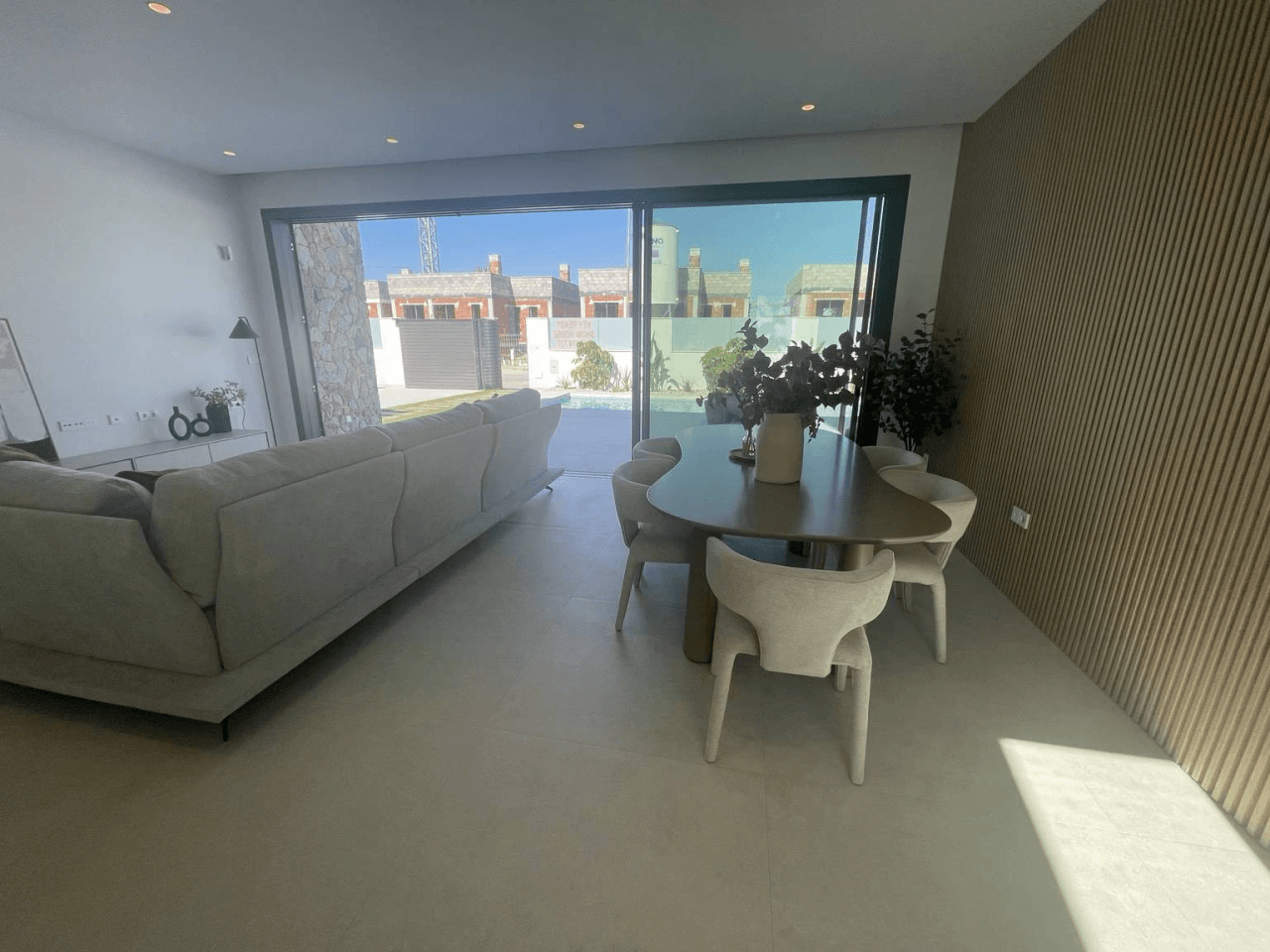 VILLA TE KOOP