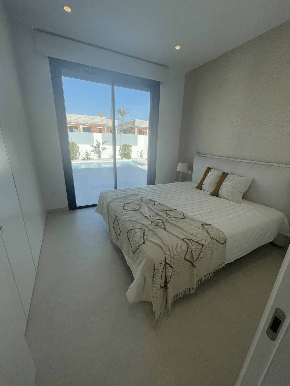 VILLA TE KOOP