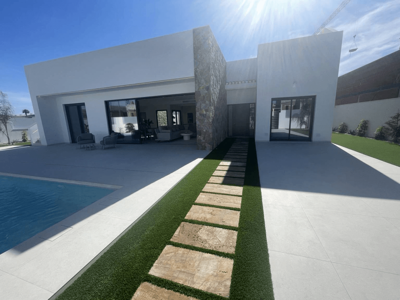 VILLA TE KOOP