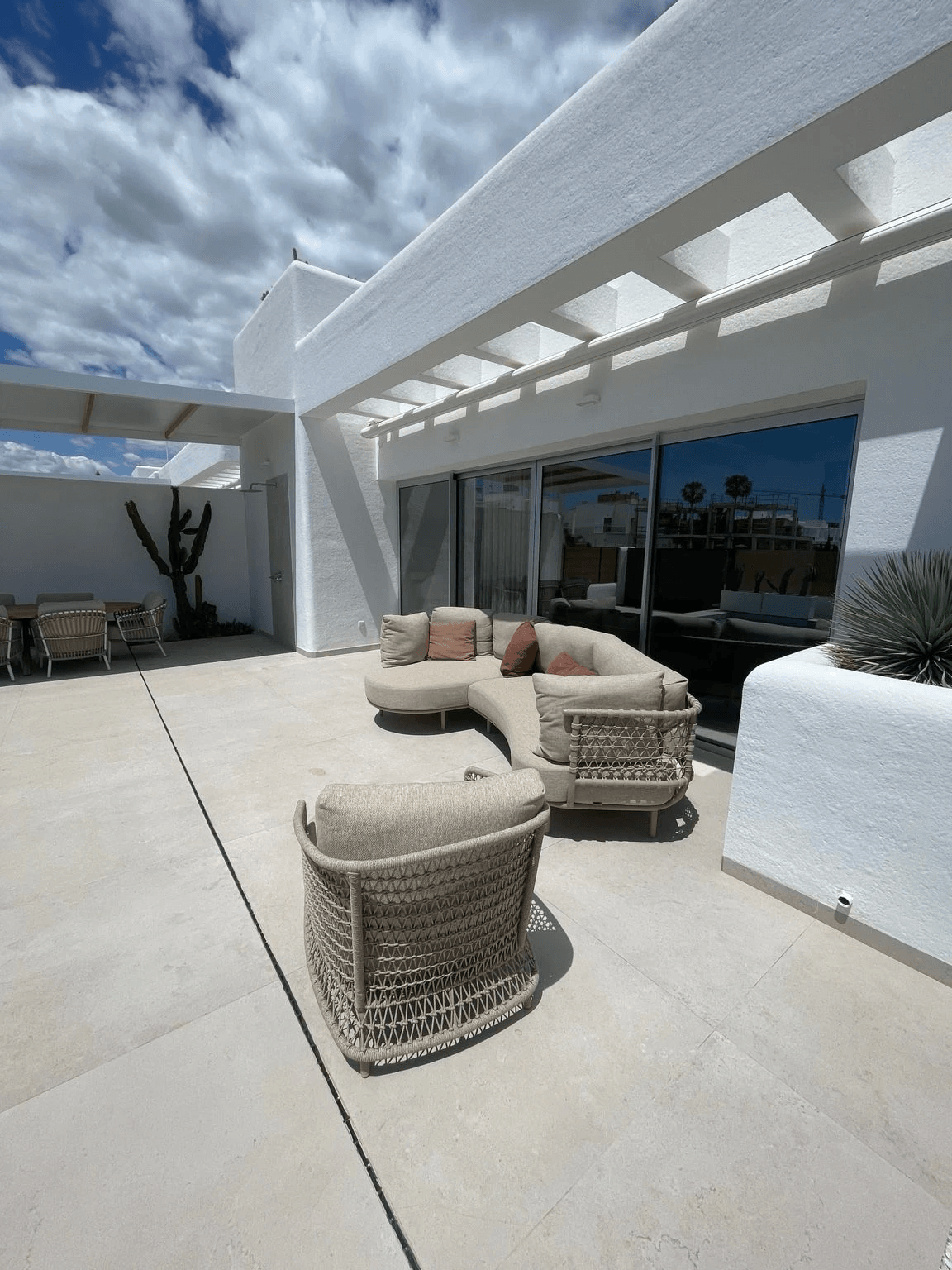 EXCLUSIEVE VILLA TE KOOP