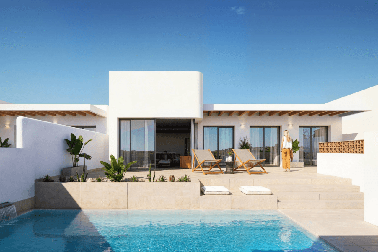 VILLA TE KOOP IN ALICANTE